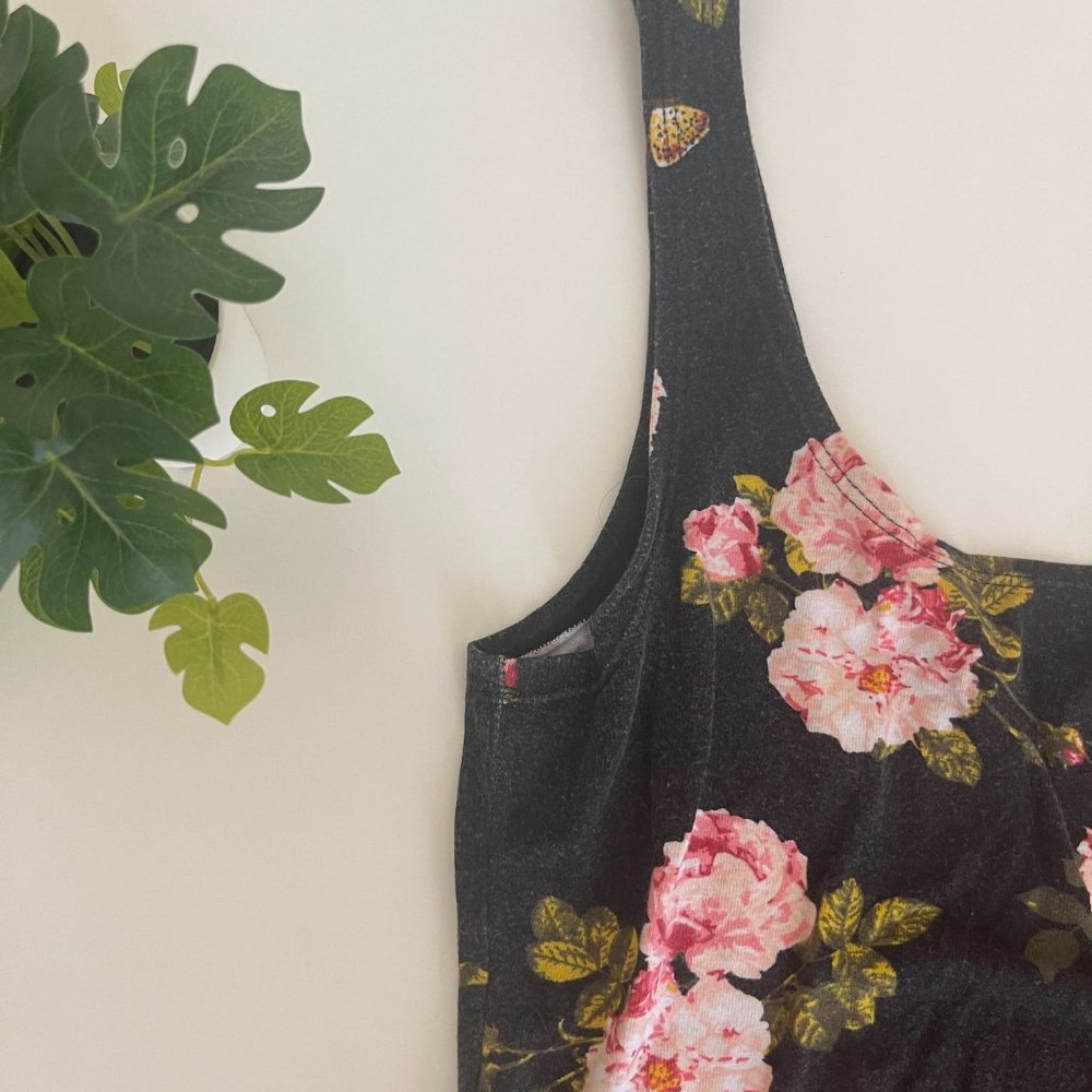 ๐ธ Women's Black Floral Mini Dress for Summer, S - Picture 4 of 4
